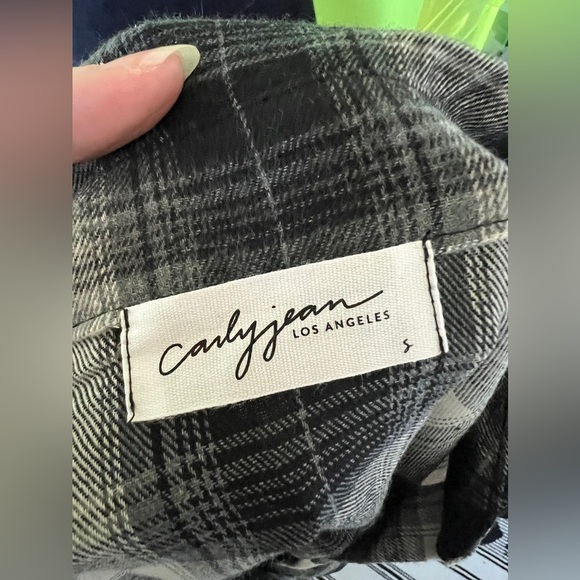 CJLA Long Flannel Button Down Tunic Shirt Top Black Cream Plaid Size M - Picture 5 of 5